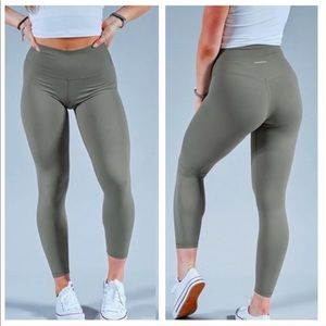 Paragon Fitwear High Rise Best Friend Teal Seamless Legging Size 4